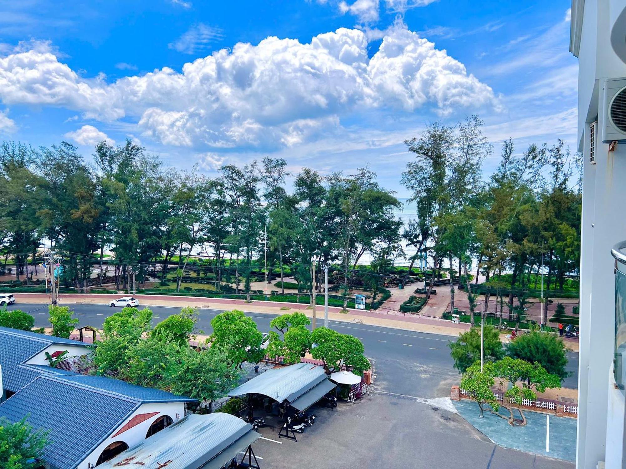 Hotel Khach San Binh Minh Phan Thiet Exterior foto